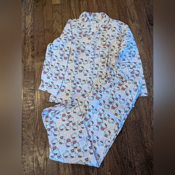 Hello Kitty Organic Flannel Pajama Set Pottery Barn Teen Adult Sz Medium - Picture 10 of 17